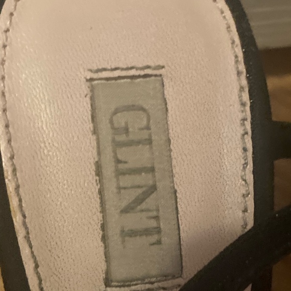 The black glint heels size 5 in women’s - Picture 2 of 3